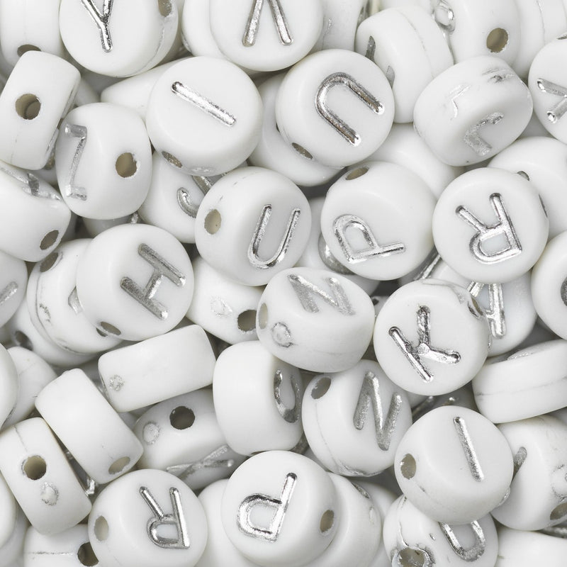 Kralenmix - letters - wit met zilverkleur
