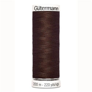 Gütermann naaigaren - universeel - 694 bruin