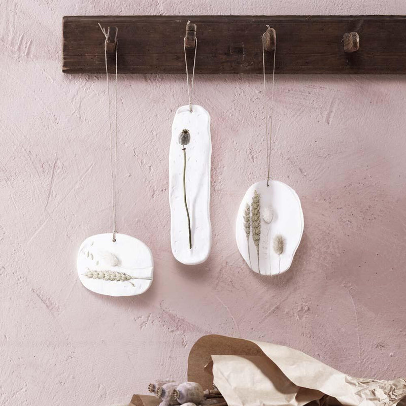 hangers met droogbloemen
