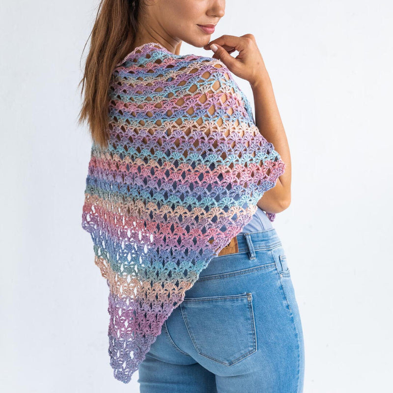 een Katia Genesis omslagdoek