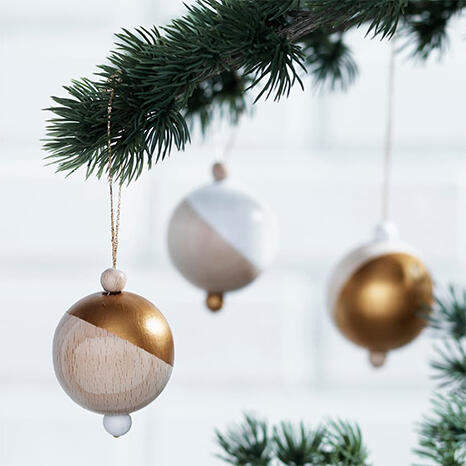 houten kerstballen