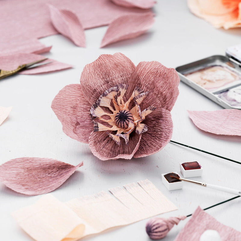 papieren bloemen met aquarel