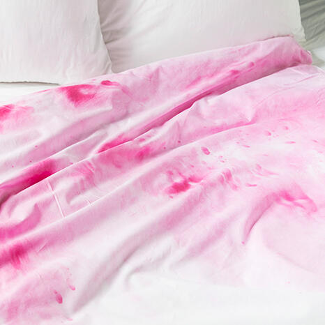 een "ice-dye" dekbedovertrek