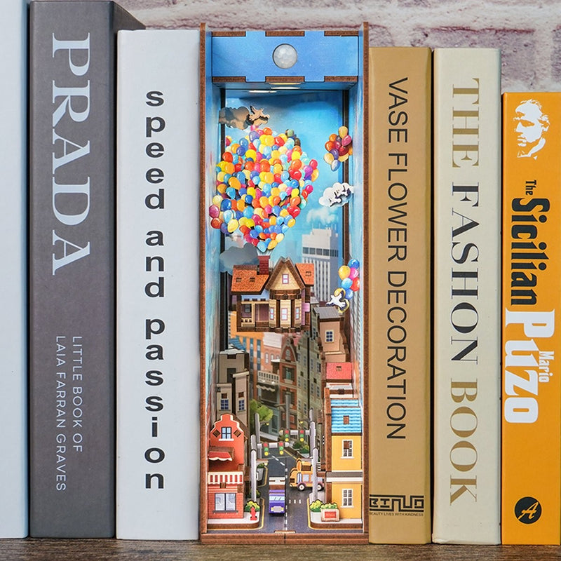 Tonecheer miniatuur kit - book nook - Travel with the Wind