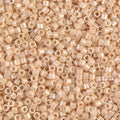 MIYUKI Delica kralen - 10/0 - DBM0204 Antique beige ceylon pearl gloss