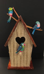 Houten vogelhuis - hartvormige opening