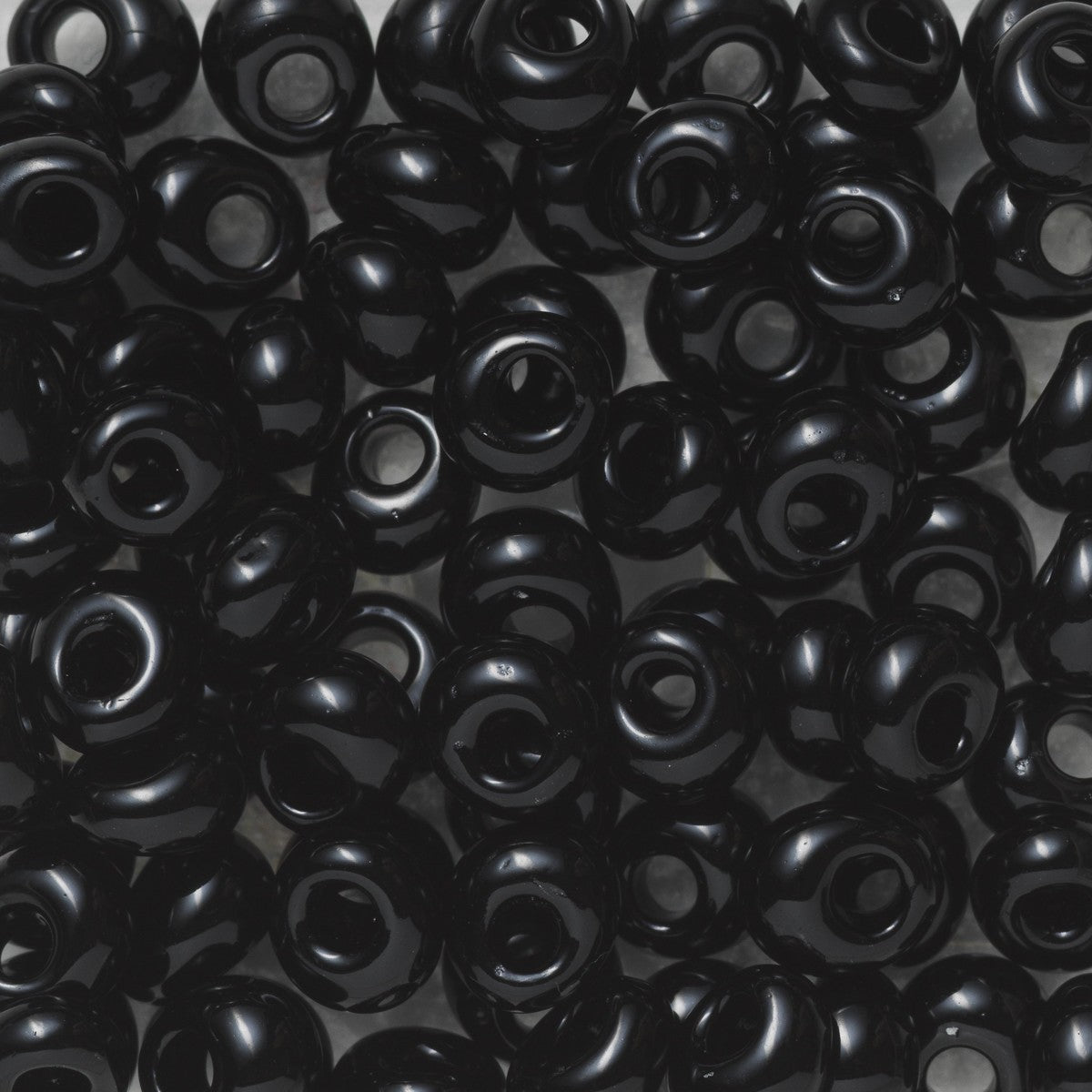TOHO Magatama kralen - 4 mm - #49 zwart glans