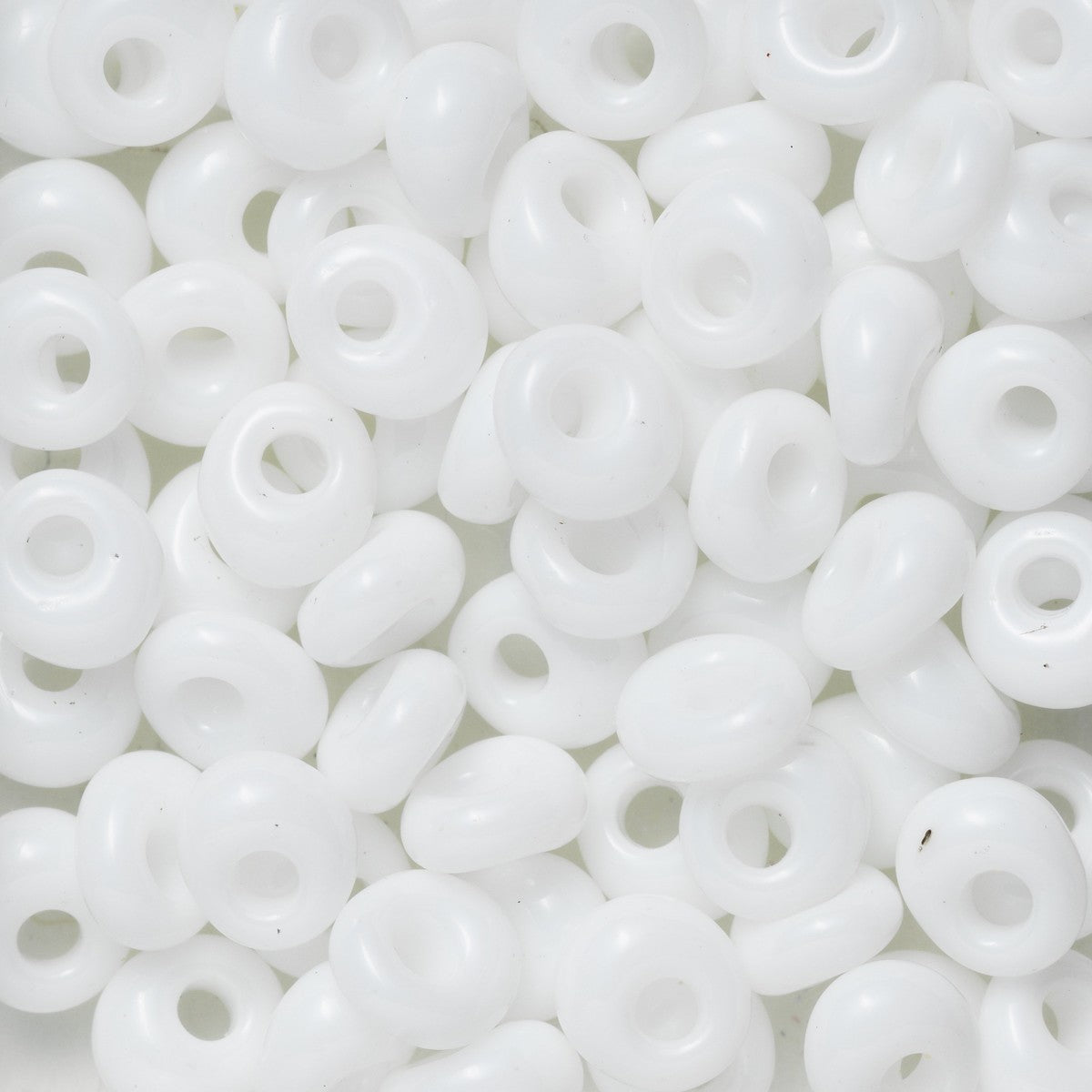 TOHO Magatama kralen - 4 mm - #41 wit glans
