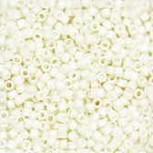 TOHO Treasure kralen - 11/0 - #762 crème mat