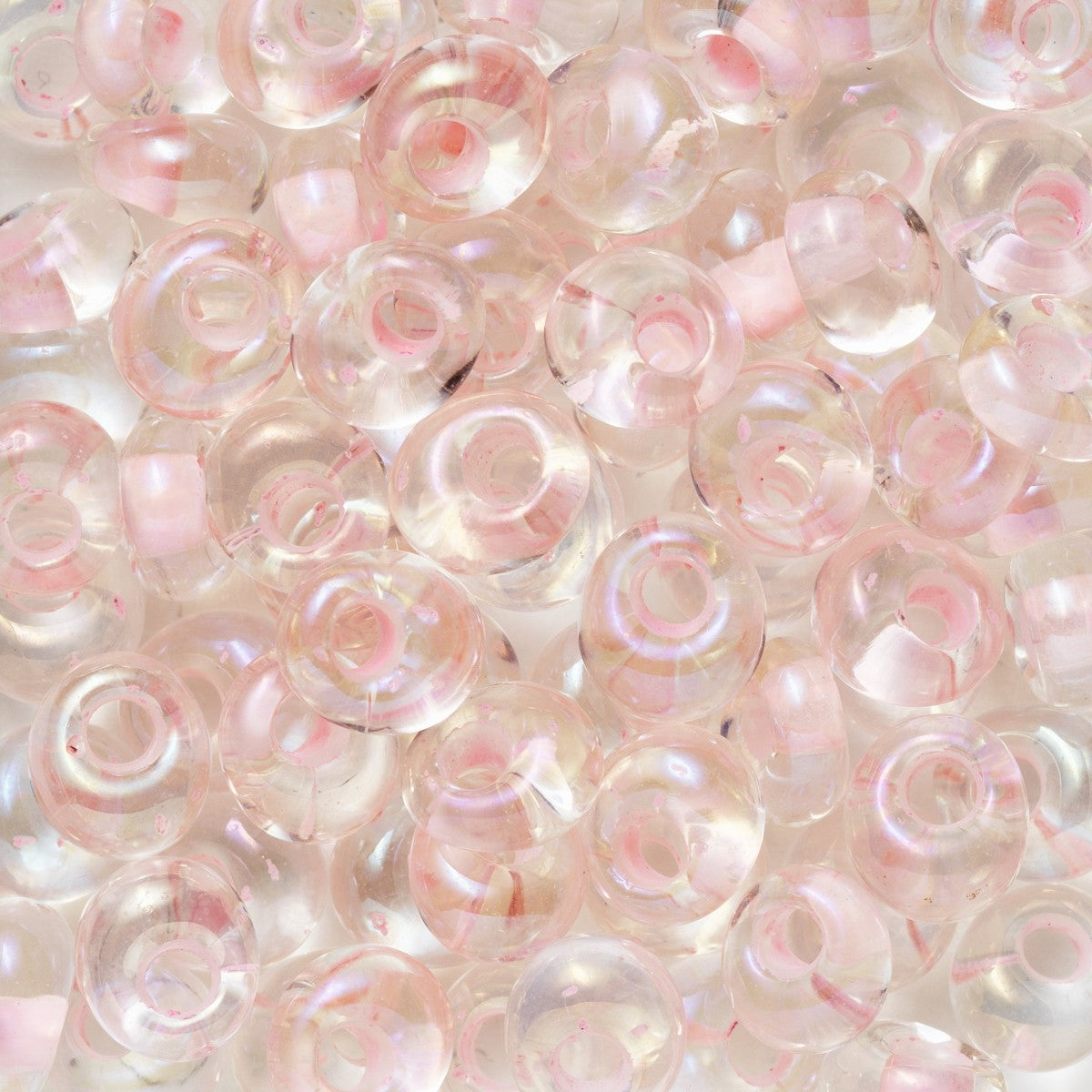 TOHO Magatama kralen - 4 mm - #191C roze kern transparant