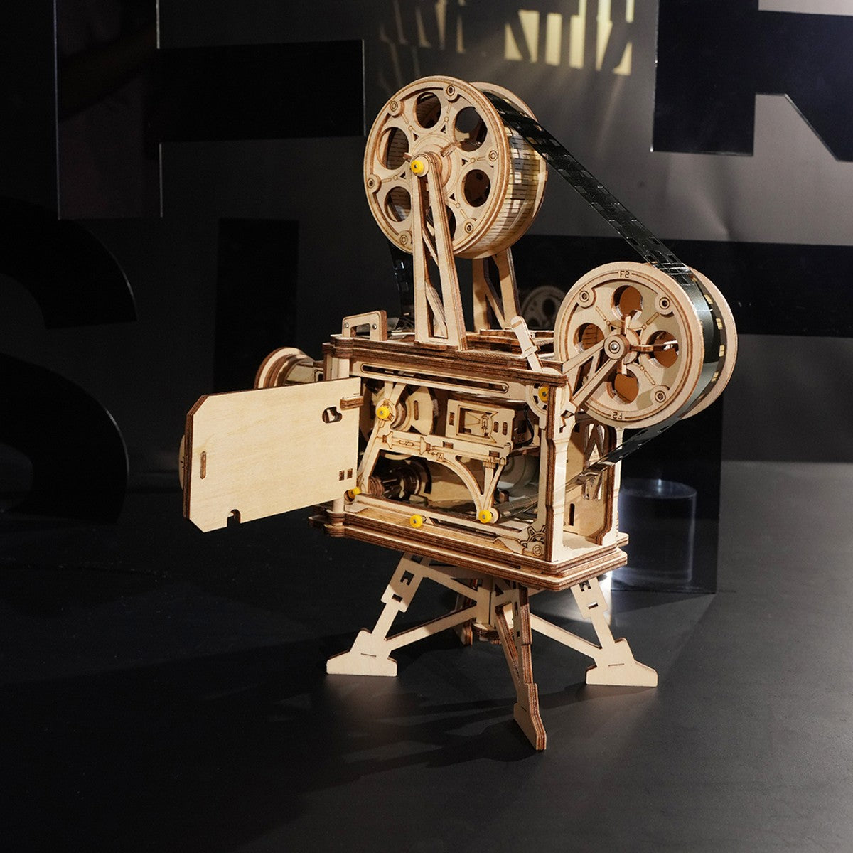 Robotime houten 3D puzzel - Vitascope Movieprojector   