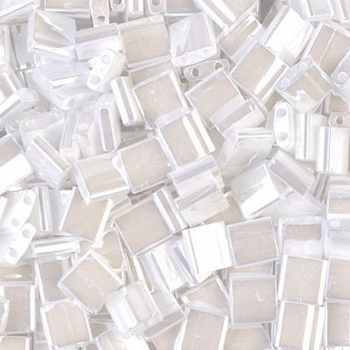 MIYUKI Tila kralen - TL420 White ceylon pearl gloss