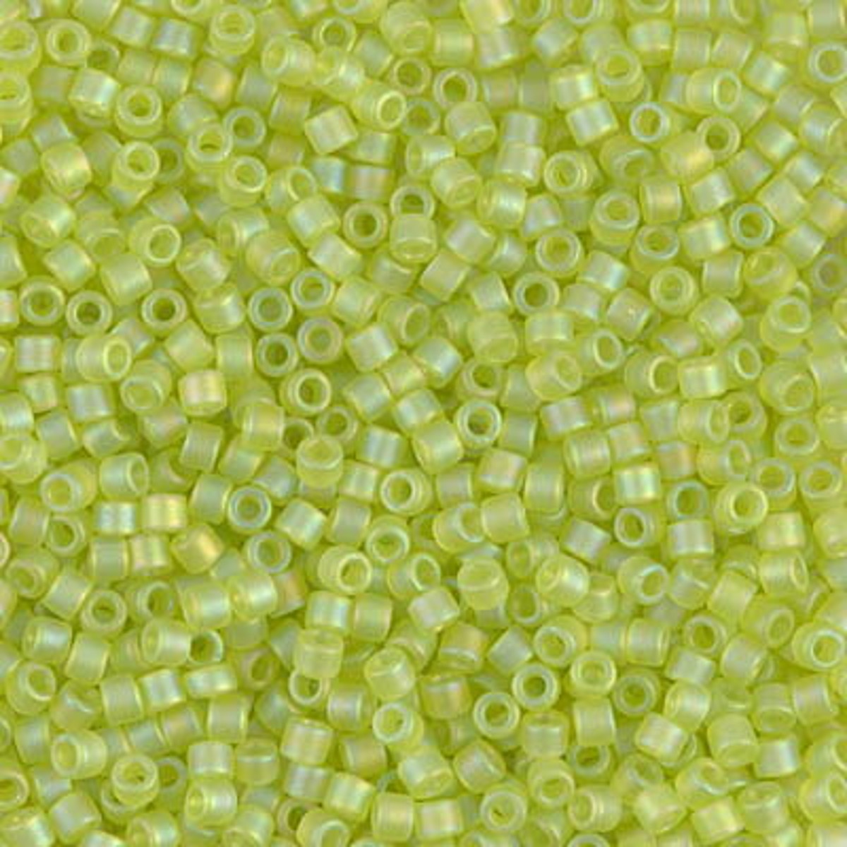 MIYUKI Delica kralen - 10/0 - DBM0860 Chartreuse transparent iris matte