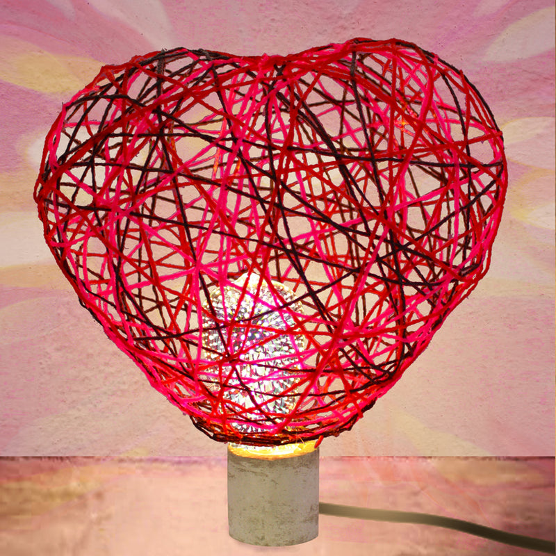 een hartvormige lamp