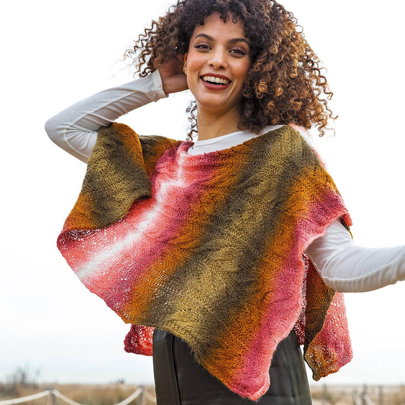 een gebreide poncho met Katia Afrodita garen