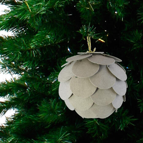 kerstbal met leerpapier