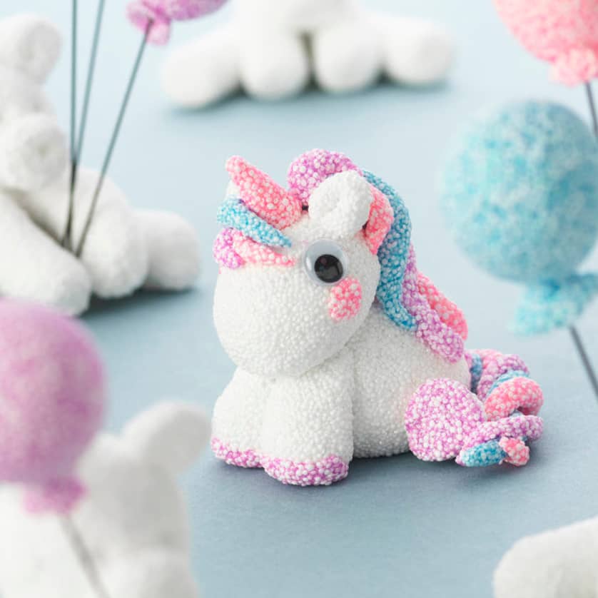 een unicorn van klei
