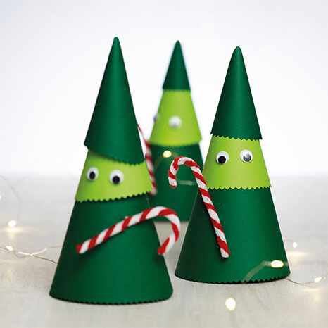 papieren kerstboompjes