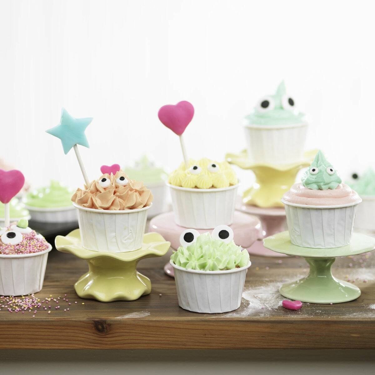 pastel cupcakes