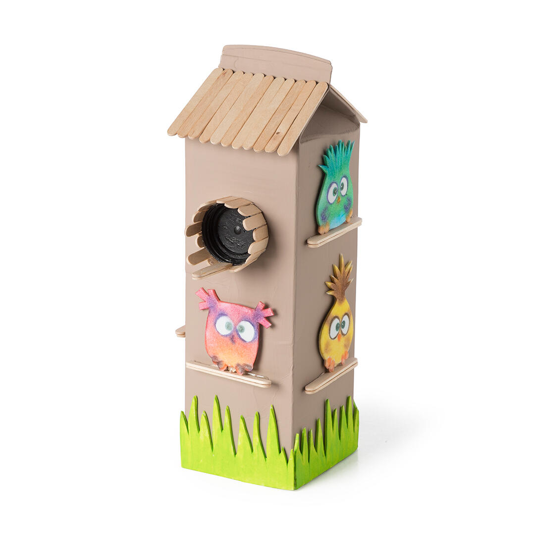 een melkpak vogelhuis (budget)