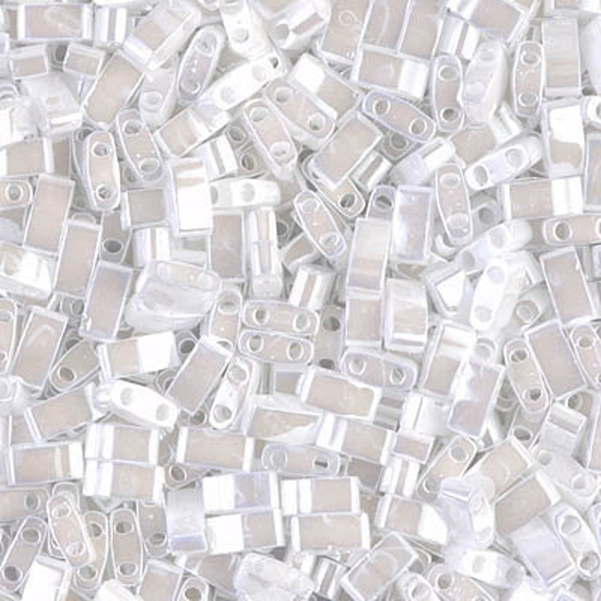 MIYUKI Half Tila kralen - HTL420 White ceylon pearl gloss