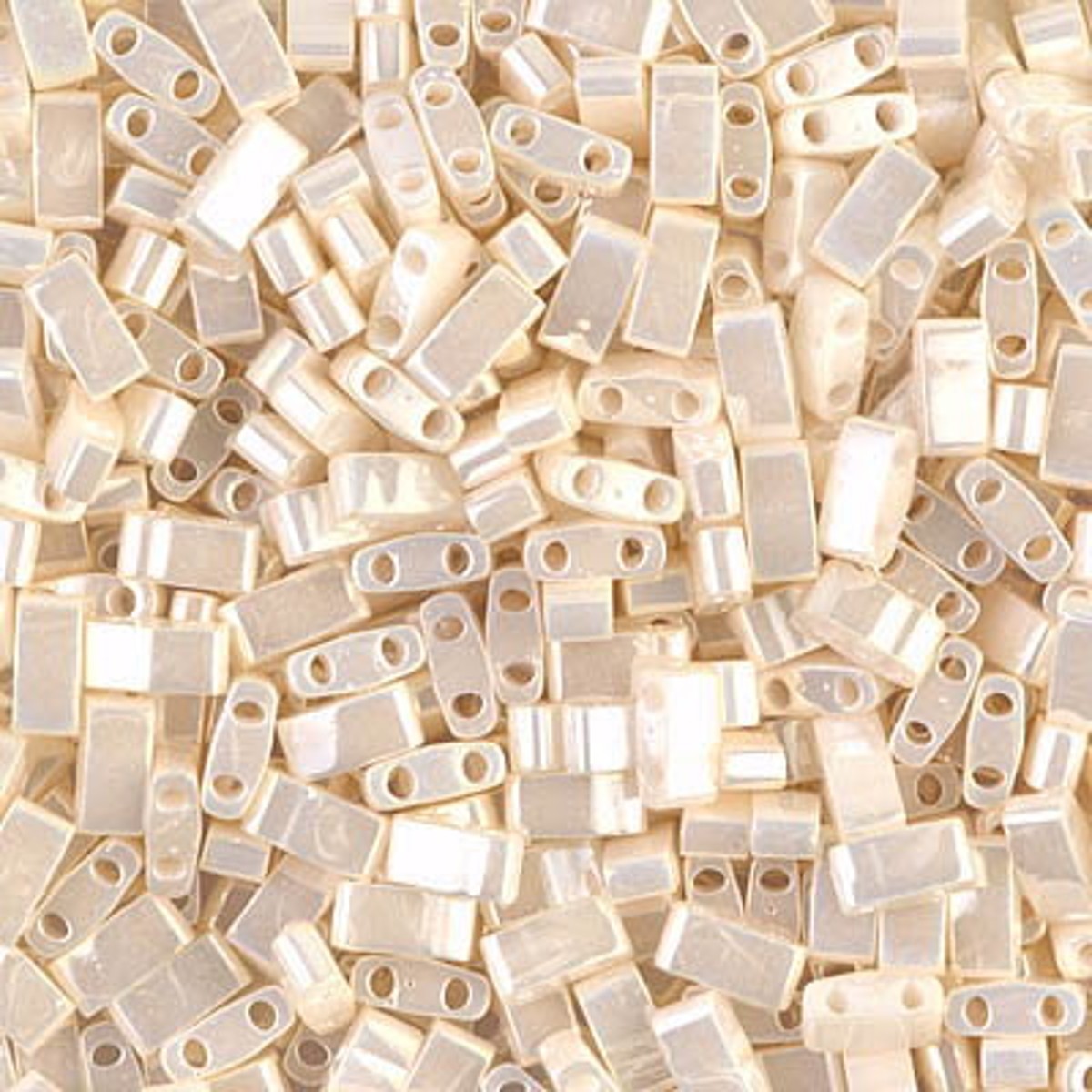 MIYUKI Half Tila kralen - HTL592 Antique ivory ceylon pearl gloss