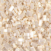 MIYUKI Half Tila kralen - HTL592 Antique ivory ceylon pearl gloss