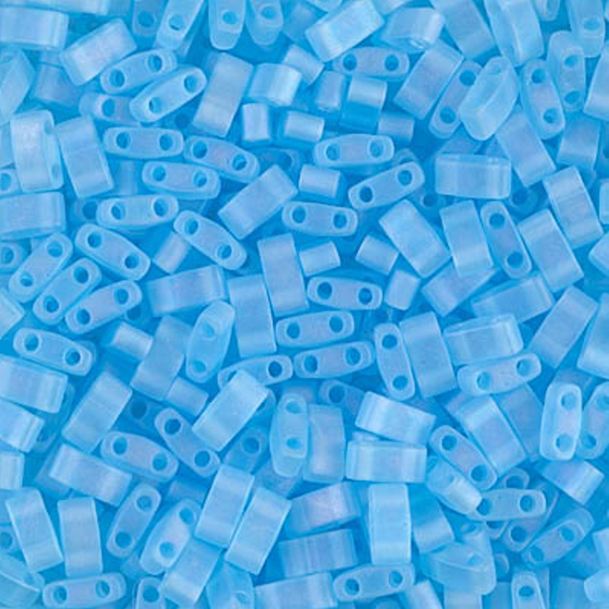 MIYUKI Half Tila kralen - HTL148FR Powder blue transparent iris matte